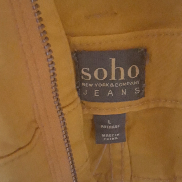 Soho New York and Company yellow jumper - Picture 3 of 3